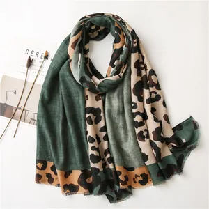 Elegante sciarpa lunga leopardata da donna, scialle protettivo solare leggero e morbido
