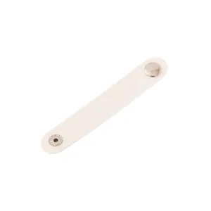 Organizzatore di cavi minimalista in pelle bianca con bottone a pressione in metallo