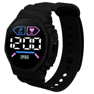 Elegante orologio digitale M1 LED nero con display sportivo e cinturino in silicone.