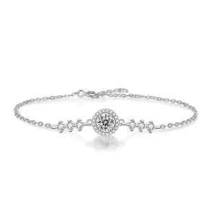 Elegant s925 sterling silver bracelet featuring sparkling round cubic zirconia stones