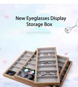 Plateaux de présentation de lunettes en bois avec doublure en velours gris doux