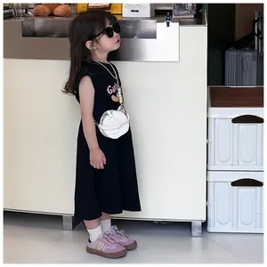 Elegante bolso bandolera pequeño y redondo de cuero PU blanco con cadena para niñas
