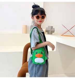 Sac à bandoulière mignon canard de dessin animé pour enfants, idéal pour l'école.