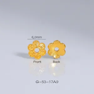 Vue détaillée d'une perle intercalaire fleur 6,0 mm en or de sable pour bijoux DIY
