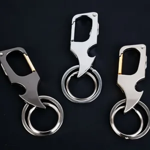 Langlebiger multifunktionaler Metall-Karabiner-Schlüsselanhänger mit Flaschenöffner