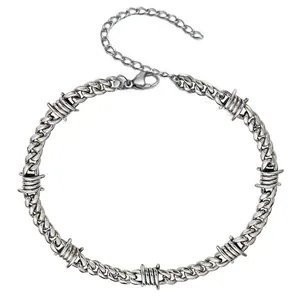 Collier chaîne cubaine argentée avec design fil de fer barbelé style punk hip hop
