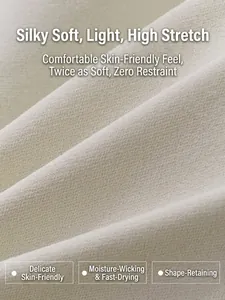 Gros plan du tissu du débardeur de yoga crème montrant sa texture douce.