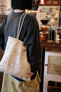 French style white lace sequin embroidered tote bag worn on shoulder