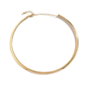 Minimalist golden punk circular choker necklace with an adjustable metal chain extension