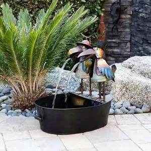 Fontana da giardino creativa in resina con uccelli e acqua corrente per esterno