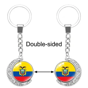 Llavero de media luna giratorio de doble cara con la bandera nacional de Ecuador