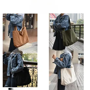 Four colors of minimalist canvas shoulder bags shown in a collage for college students