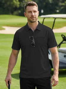 Atmungsaktives schwarzes Mesh-Polohemd für Herren mit Brusttasche und Knöpfen.