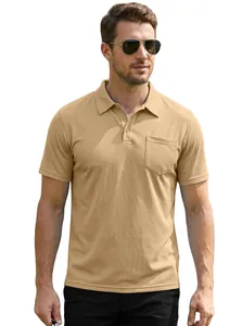 Nahaufnahme eines khakifarbenen Poloshirts aus atmungsaktivem Mesh-Gewebe mit Tasche