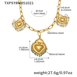 Vue détaillée du collier cœur en acier inoxydable avec perles en pierre naturelle et mesures.