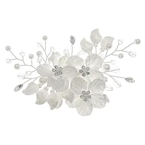 Barrette cheveux fleurs acrylique blanc perles élégante pour Hanfu ou coiffure mariée.