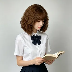 Élégante perruque synthétique bouclée marron avec frange pour femme, mi-longue