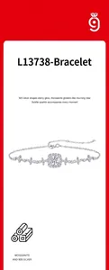 Vue détaillée d'un bracelet en argent S925 avec moissanite et maillons en forme d'étoile