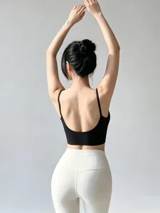 Brassière de sport dos nu sans couture pour femme avec coussinets intégrés pour yoga