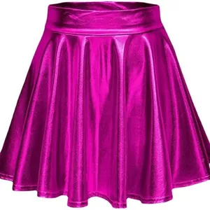 Glanzende metallic fuchsia A-lijn plooirok van PU-leer, ideaal voor podiumoptredens