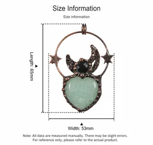 Λεπτομερής προβολή διαστάσεων του μενταγιόν από φυσικό κρύσταλλο: 65mm επί 53mm.