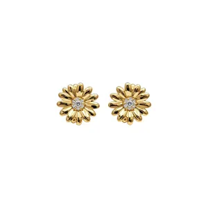 Elegantes pendientes de flor bañados en oro de 18k con centro de circonita
