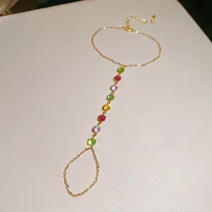Bracelet bague élégant plaqué or avec des pierres de zircone cubique multicolores
