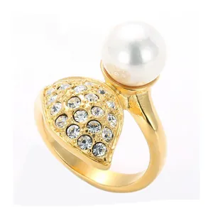 Elegant vintage 18k gold plated pearl ring with crystal leaf design for women