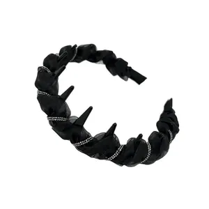 Elegant black pleated wavy scrunchie headband with non-slip teeth for women's hair