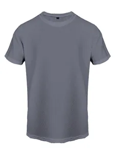 Detailansicht eines grauen Herren T-Shirts aus Mesh-Eisseide mit atmungsaktivem Gewebe