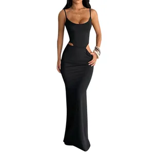 Robe longue noire ajustée élégante avec découpes et fines bretelles pour femmes
