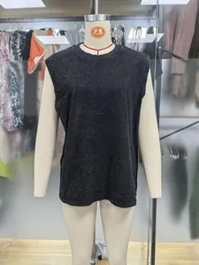 T-shirt sans manches en coton épais noir délavé avec texture vintage usée