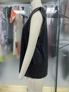 Vue latérale détaillée du débardeur en coton délavé vintage gris pour hommes