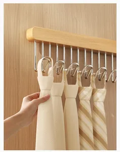 Cintre en bois multi-crochets métalliques pour organiser cravates et ceintures
