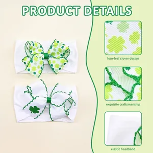 Vista dettagliata della fascia con fiocco a quadrifoglio per San Patrizio verde.