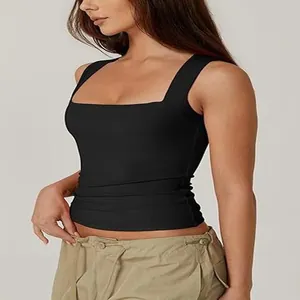 Stilvolles schwarzes Damen-Tanktop mit Karree-Ausschnitt in einer schmalen Passform