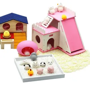 Detailansicht verschiedener süßer Tier-Mochi-Knautschspielzeuge im Spielset.