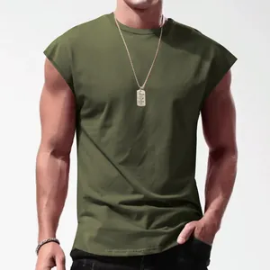 T-shirt sans manches décontracté pour hommes en vert olive, coupe ample.