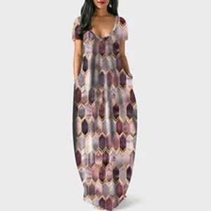 Vue détaillée de la robe longue sexy violette avec motif géométrique en nid d'abeille