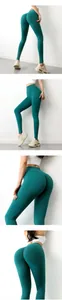 Hoch taillierte Yoga-Leggings mit Scrunch-Po in Dunkeltürkis zeigt Passform und Textur