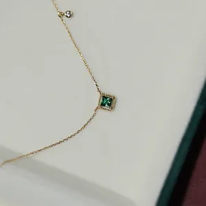 S925 Sterling Silver Emerald Green Sugar Cube Pendant Necklace For Women Light Luxury Retro Rhinestone Clavicle Chain Jewelry Gift