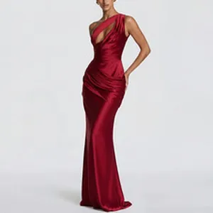Elegantes dunkelrotes Satin-Maxi-Abendkleid für Damen mit One-Shoulder-Ausschnitt