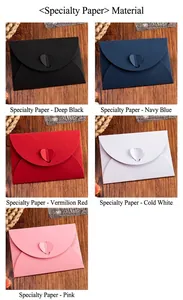 Varietà di buste in carta speciale con chiusure a forma di cuore in cinque colori.