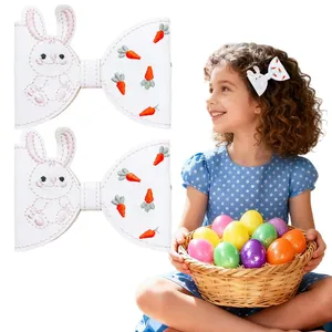Pince à cheveux lapin de Pâques pour filles avec nœud en cuir blanc et motif carotte