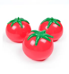 Set di tre palline antistress a forma di pomodoro rosso realistico giocattolo
