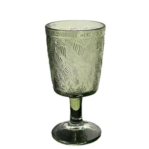 Calice en verre vert gaufré vintage français avec motif de feuilles pour vin et jus