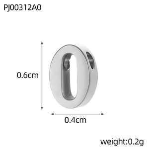 Detail of silver number 0 stainless steel pendant, dimensions 0.6cm x 0.4cm, weight 0.2g.