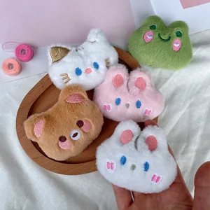 Sammlung süßer Cartoon Plüschtier Broschen mit kleinen Hasen Katzen Bären und Fröschen