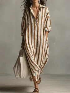 Elegantes gestreiftes Maxi-Hemdkleid im Boho-Stil mit lockerer Passform und V-Ausschnitt