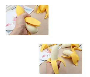 Detailansicht eines realistischen Bananen-Squeeze-Spielzeugs zum Stressabbau und Spaß